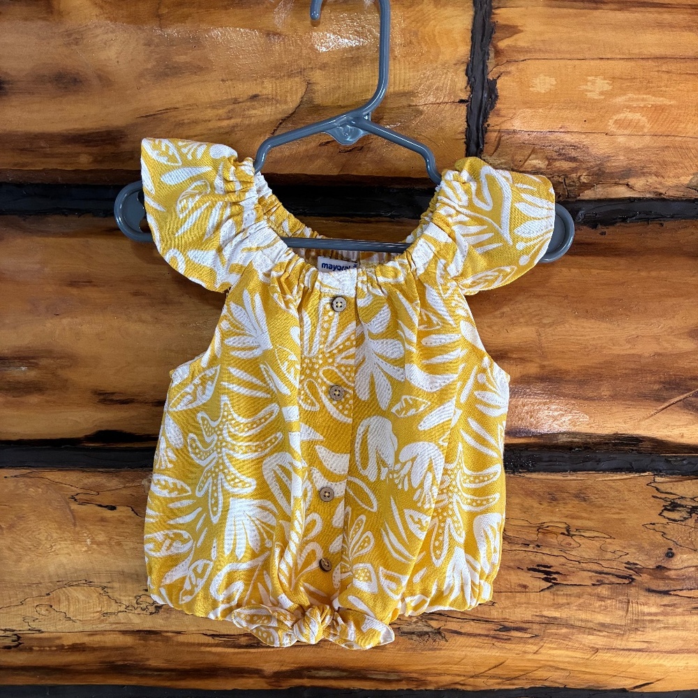 Cropped sleeveless mayoral top size 3T